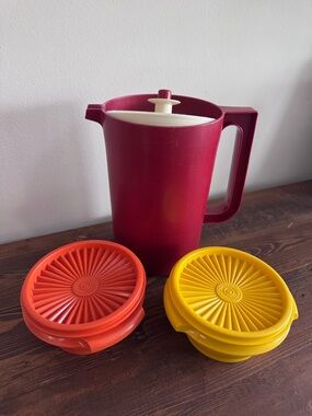 VTG 70's Tupperware Servalier Bowls with Lids 14oz Set  & 2 QT Pitcher